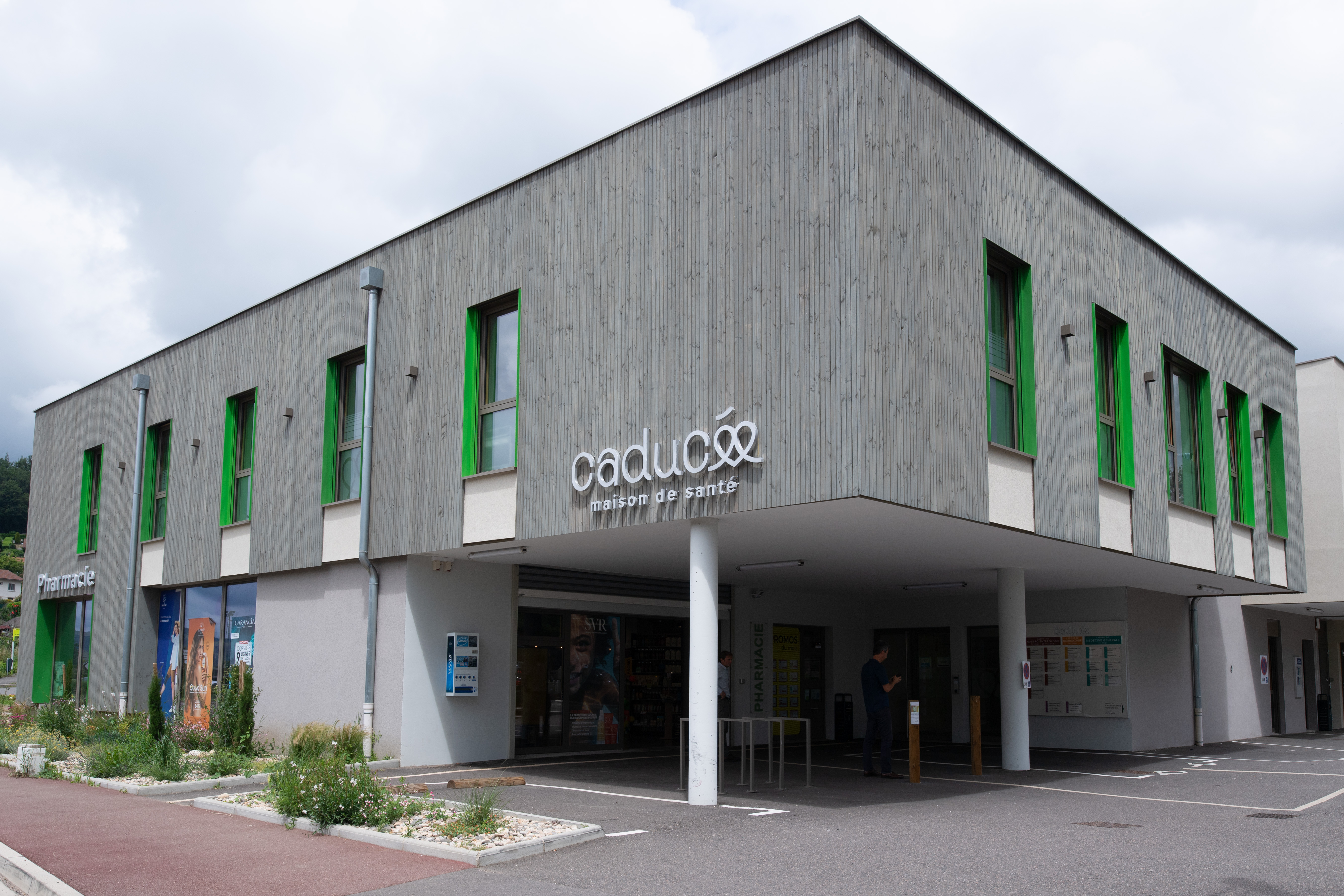 Infirmerie à L'Etrat, maison de santé Caducée